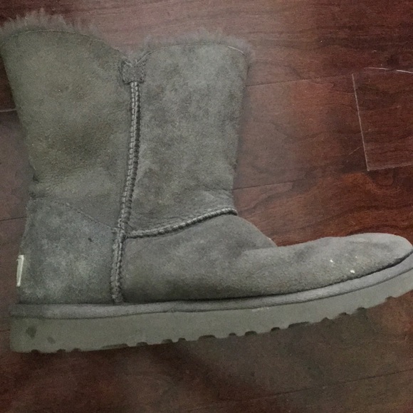 Grey UGG boots - Picture 3 of 4